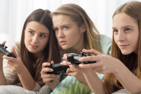 Un estudio revela a qué géneros de videojuegos juegan las mujeres Un estudio revela a qué géneros de videojuegos juegan las mujeres