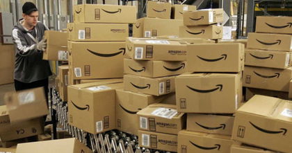 Una pareja no deja de recibir paquetes de Amazon sin haberlos pedido y no pueden detenerlo Una pareja no deja de recibir paquetes de Amazon sin haberlos pedido y no pueden detenerlo