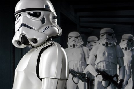 Star Wars: Un hombre con una máscara de Soldado Imperial atraca un hotel de Málaga