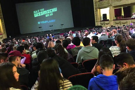 Youtubers y su impacto entre los más jóvenes Youtubers y su impacto entre los más jóvenes