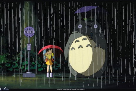Explicada la identidad de la misteriosa niña que aparece en el póster de Mi Vecino Totoro Explicada la identidad de la misteriosa niña que aparece en el póster de Mi Vecino Totoro