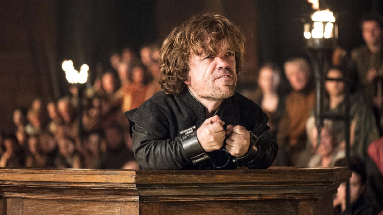 Tyrion Lannister es acusado de traición en Juego de Tronos