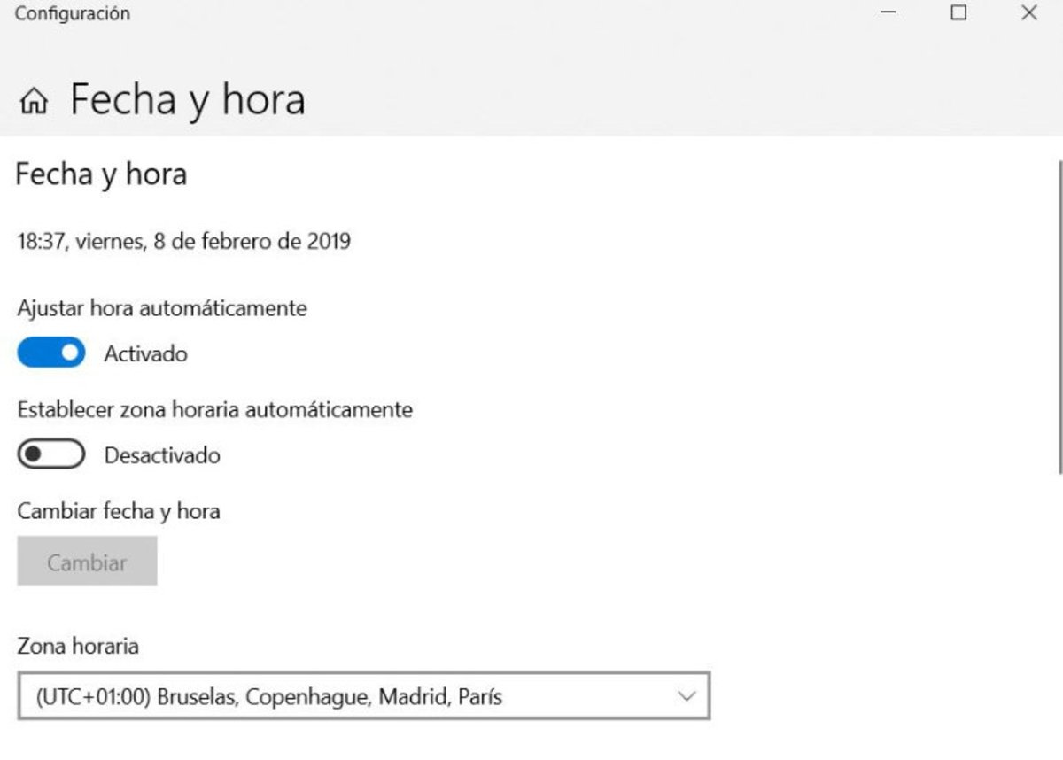 Windows 10 permite ajustar automáticamente la zona horaria
