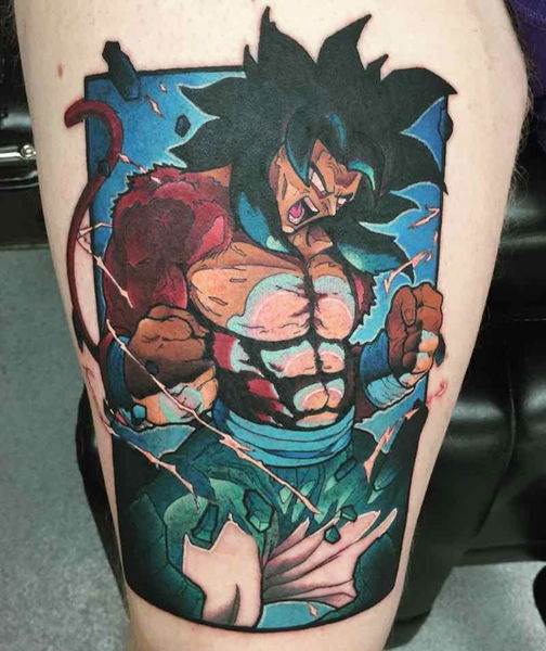 Tatuaje de Goku como Super Saiyan Nivel 4