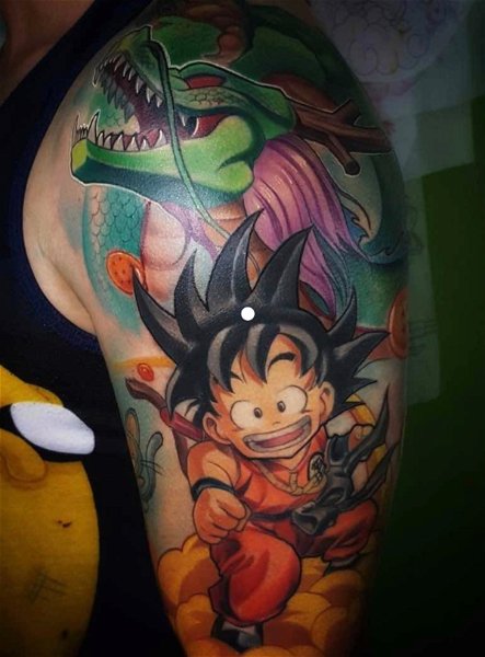 Tatuaje de Goku, Shenlong y las Bolas de Dragón