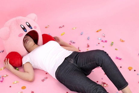 Kirby ya tiene una almohada gigante ideal para las siestas en el trabajo Kirby ya tiene una almohada gigante ideal para las siestas en el trabajo