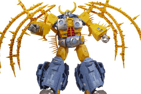 Hasbro revela la mayor figura de Transformers de la historia: 600 dólares y medio metro de altura Hasbro revela la mayor figura de Transformers de la historia: 600 dólares y medio metro de altura