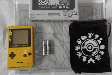 Recordando las ediciones Pikachu de la Game Boy y la Nintendo 64, ¡déjate llevar por la nostalgia! Recordando las ediciones Pikachu de la Game Boy y la Nintendo 64, ¡déjate llevar por la nostalgia!