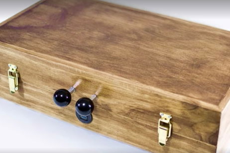 Crea su propia consola arcade dentro de un maletín de madera Crea su propia consola arcade dentro de un maletín de madera