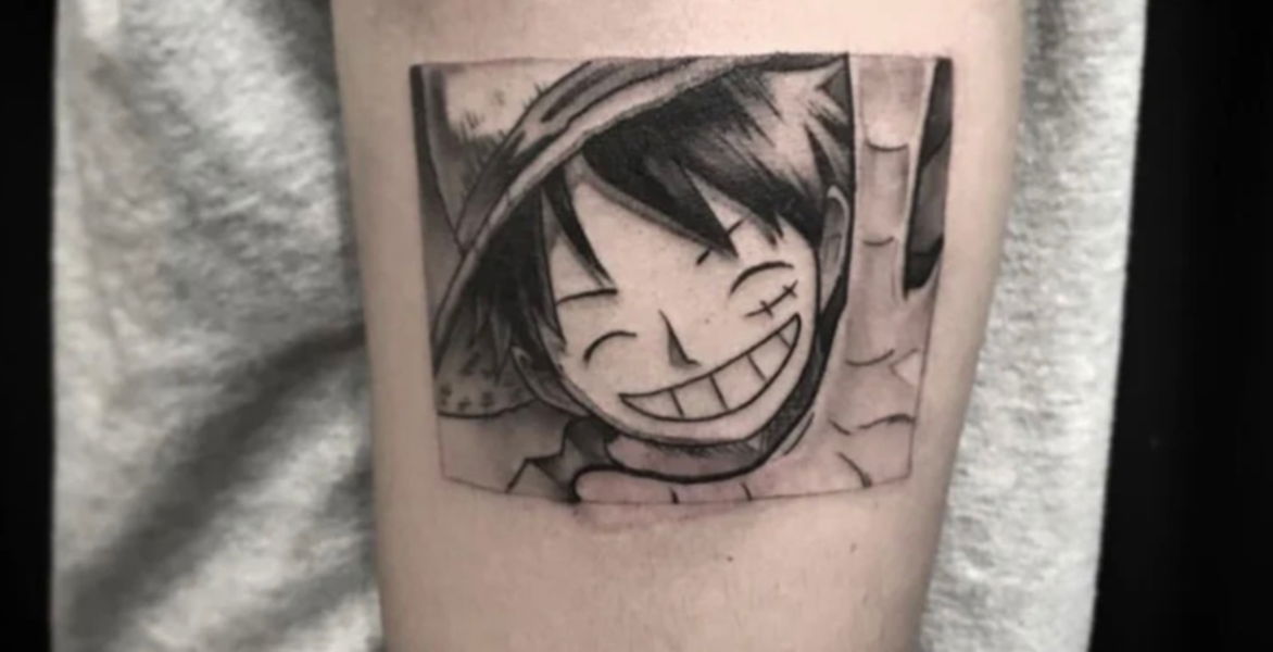 Tatuaje de One Piece: Luffy sonriente