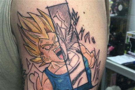Este tatuaje de Dragon Ball une lo mejor de los dos mundos, el manga y el anime