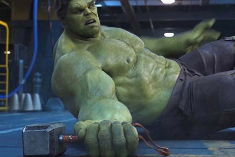 Así sería Hulk con las armas principales de los otros Vengadores Así sería Hulk con las armas principales de los otros Vengadores