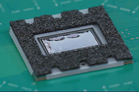 Sony explica por qué eligieron el metal líquido para PS5 Sony explica por qué eligieron el metal líquido para PS5