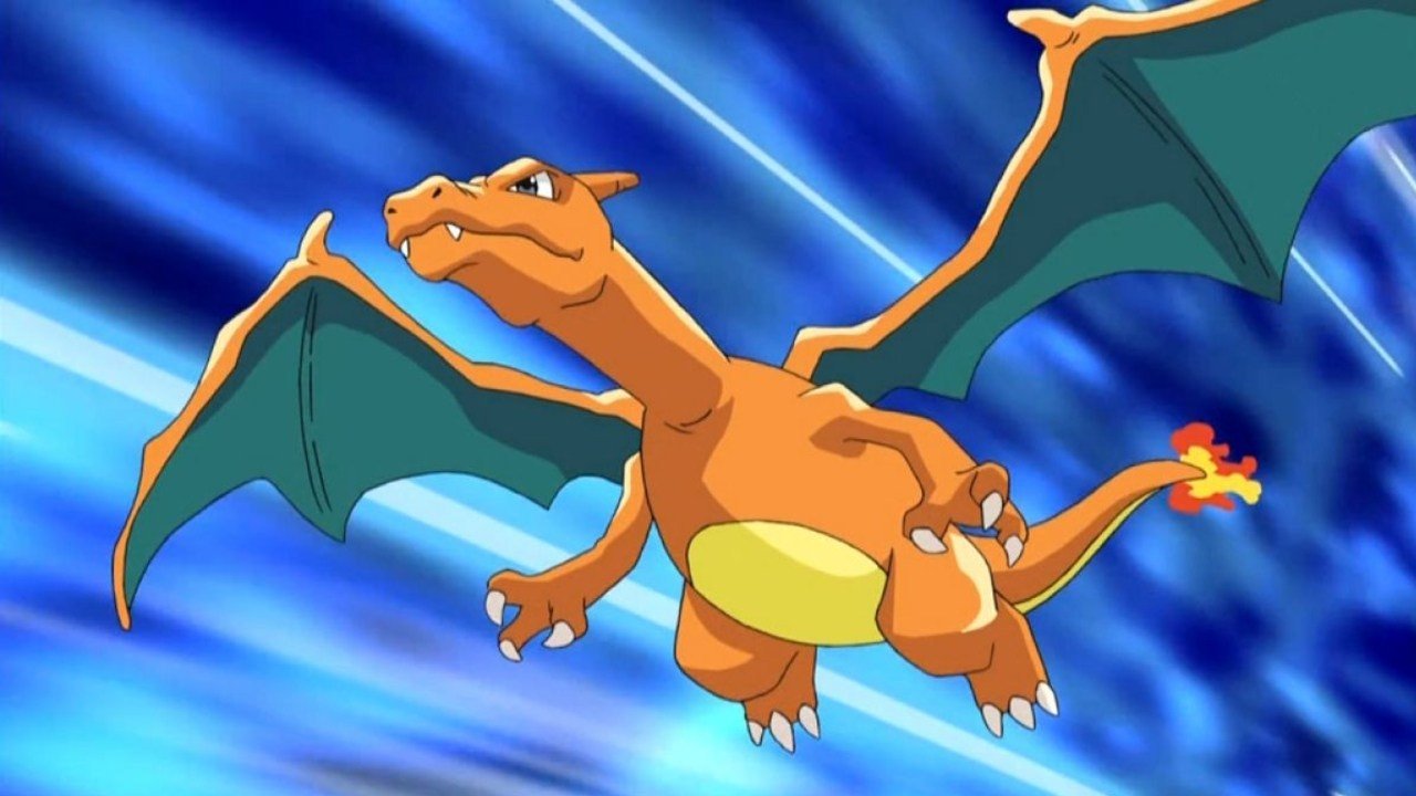 Un youtuber destroza una carta Pokémon de Charizard en pleno directo