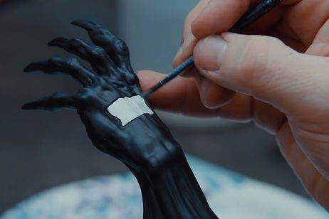 Esta es la manera profesional de pintar una figura de acción Esta es la manera profesional de pintar una figura de acción