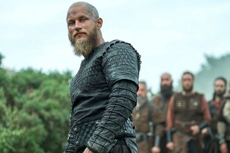Crea un modelado 3D hiperrealista de Ragnar Lothbrok de Vikingos Crea un modelado 3D hiperrealista de Ragnar Lothbrok de Vikingos