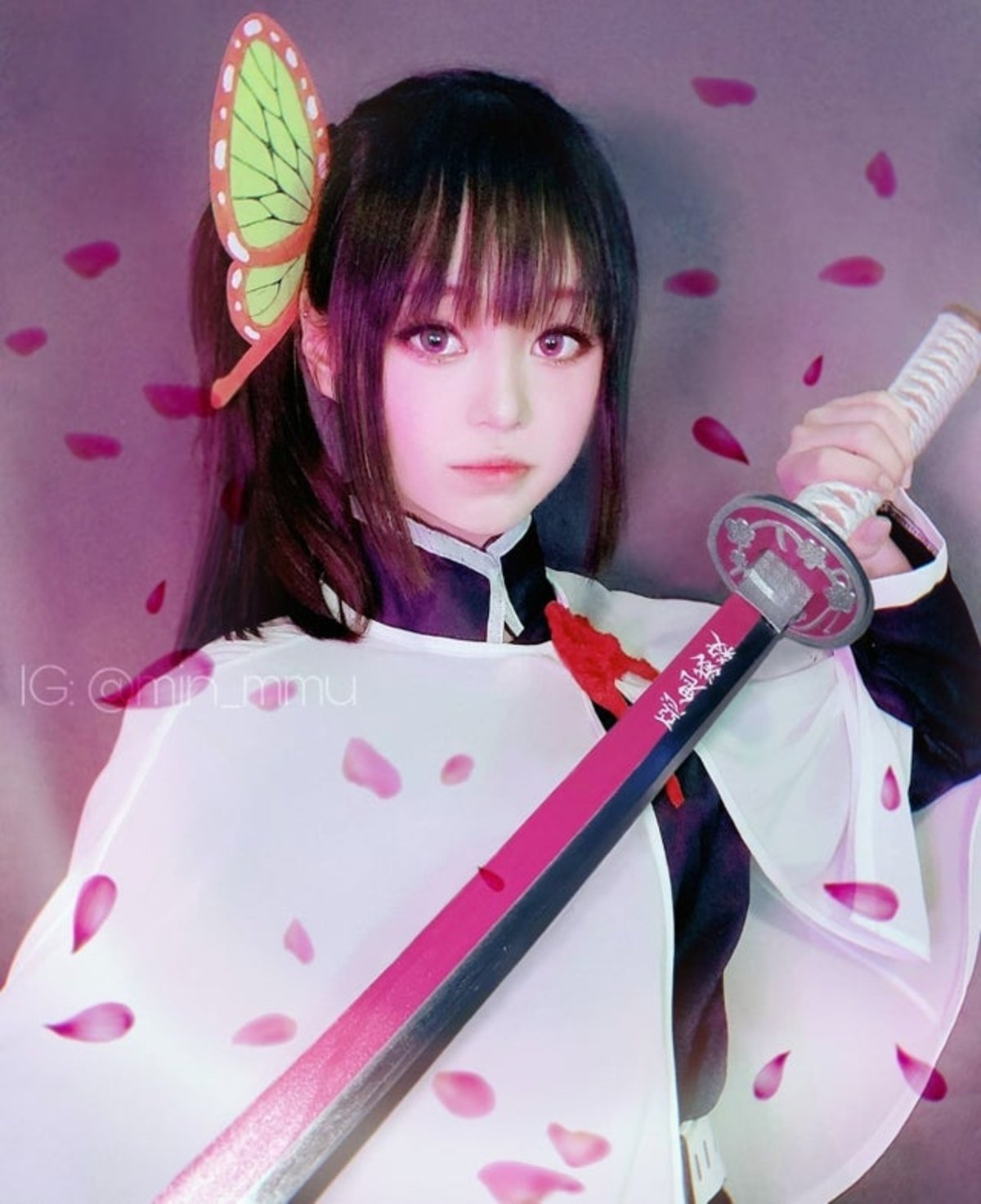 kimetsu-no-yaiba-cosplay-shinobu