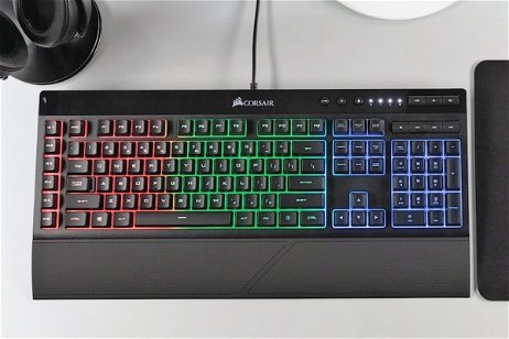 Silencioso y con iluminación RGB: este teclado gaming de Corsair está en oferta y tiene un 33 % de descuento