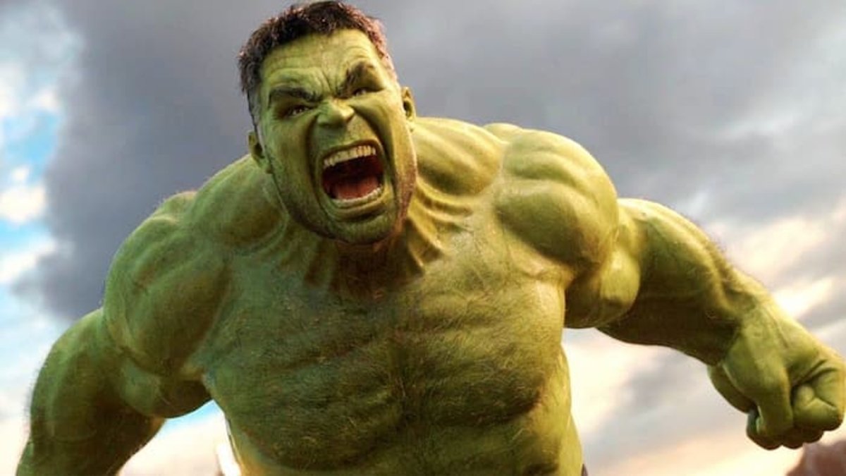 Definitivamente, Hulk enojado es mucho más poderoso que su prima