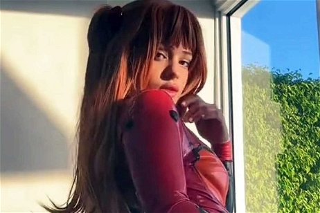 Rosalía revela su cosplay como Asuka de Evangelion y es lo mejor que verás hoy