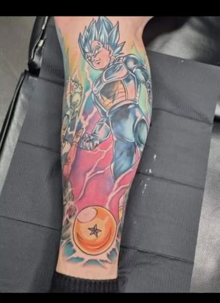 Nenhuma descrição de foto disponível.  Tatuajes de vegeta, Diseños de  tatuaje de dragón, Dibujos de dragón