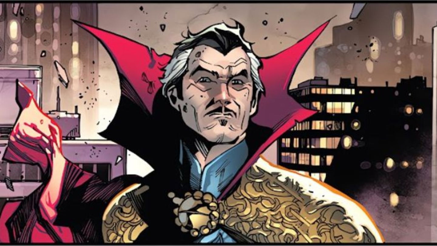 De acuerdo a la declaración de Doctor Strange, ser un usuario mágico implica tener una vida solitaria, sin colegas, ni compañeros, y mucho menos amigos.