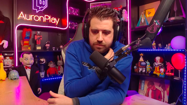 Auronplay vuelve y explica la enfermedad que le ha impedido hacer directos: "No podía comer"