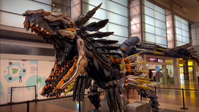 PlayStation lleva el Garriraptor de Horizon Forbidden West a Málaga