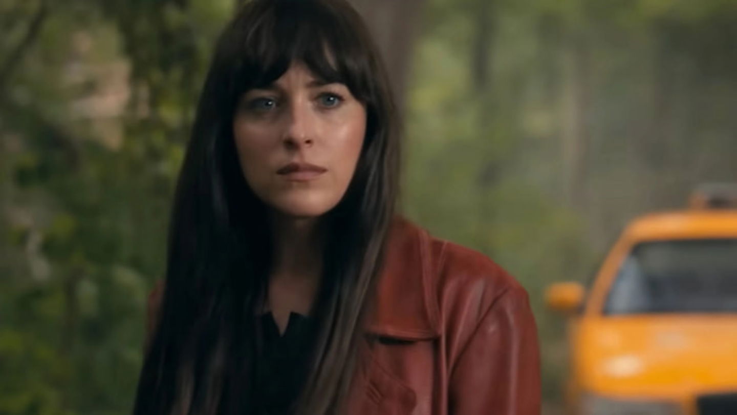 La líder de la tribu de personas araña modifica la mítica frase de Spider-Man y se la dice a Cassandra Webb