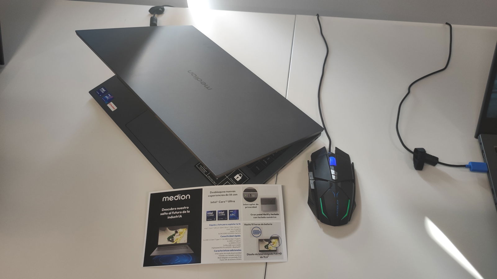 Asistimos a la presentación del nuevo portátil de Medion, equipado con Intel Core Ultra para uso de IA