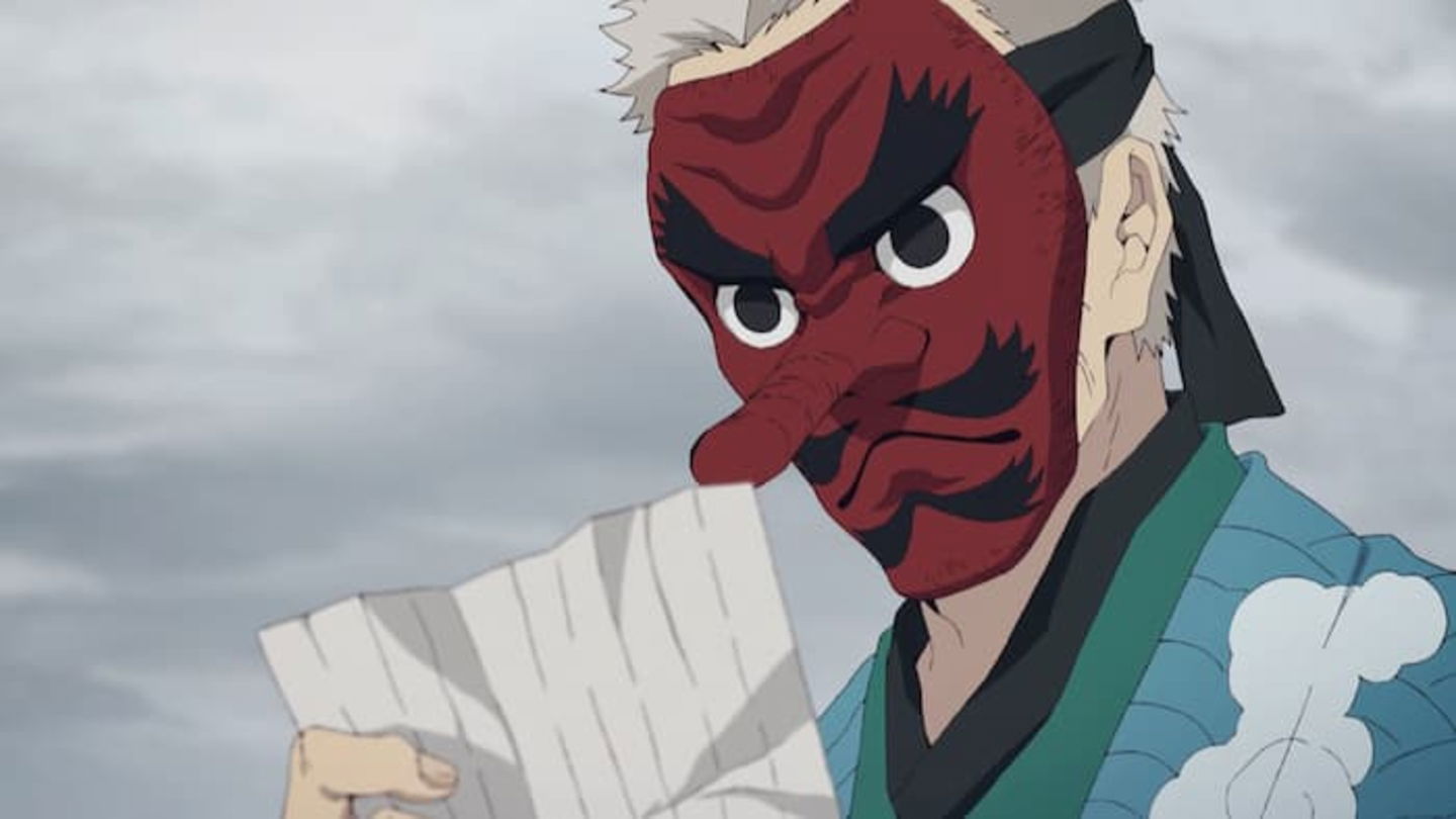 Koyoharu Gotouge arregló el diseño inicial de Urokodaki gracias a una sugerencia de su editor, siendo esta una decisión acertada que hizo a este personaje tan memorable