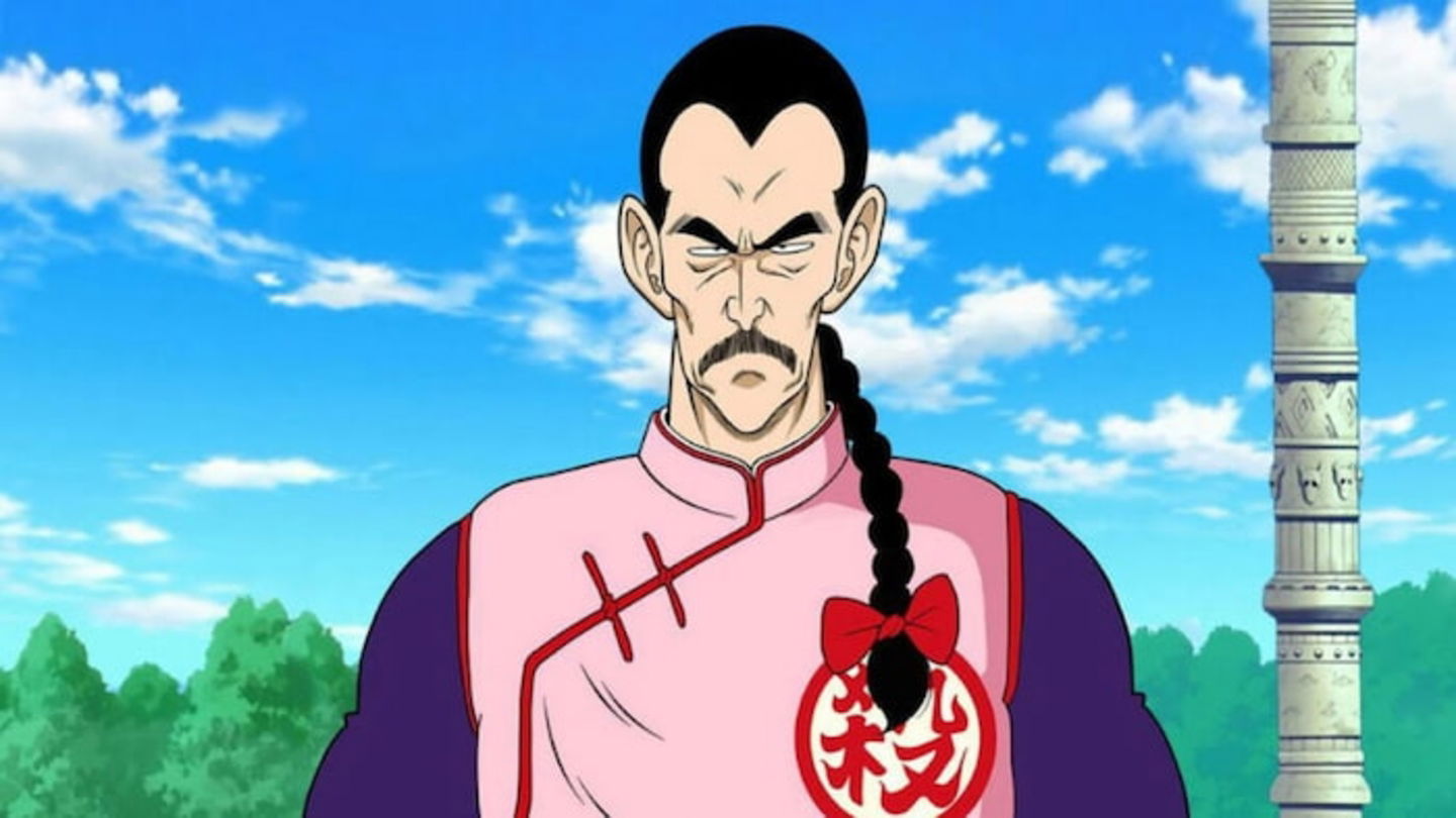 Tao Pai Pai es un merecenario que odia a Goku por haber frustrado sus planes