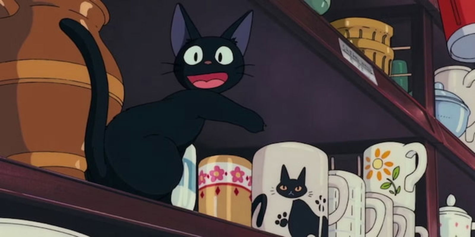 Jiji es un gato negro adorable, inteligente y muy gracioso