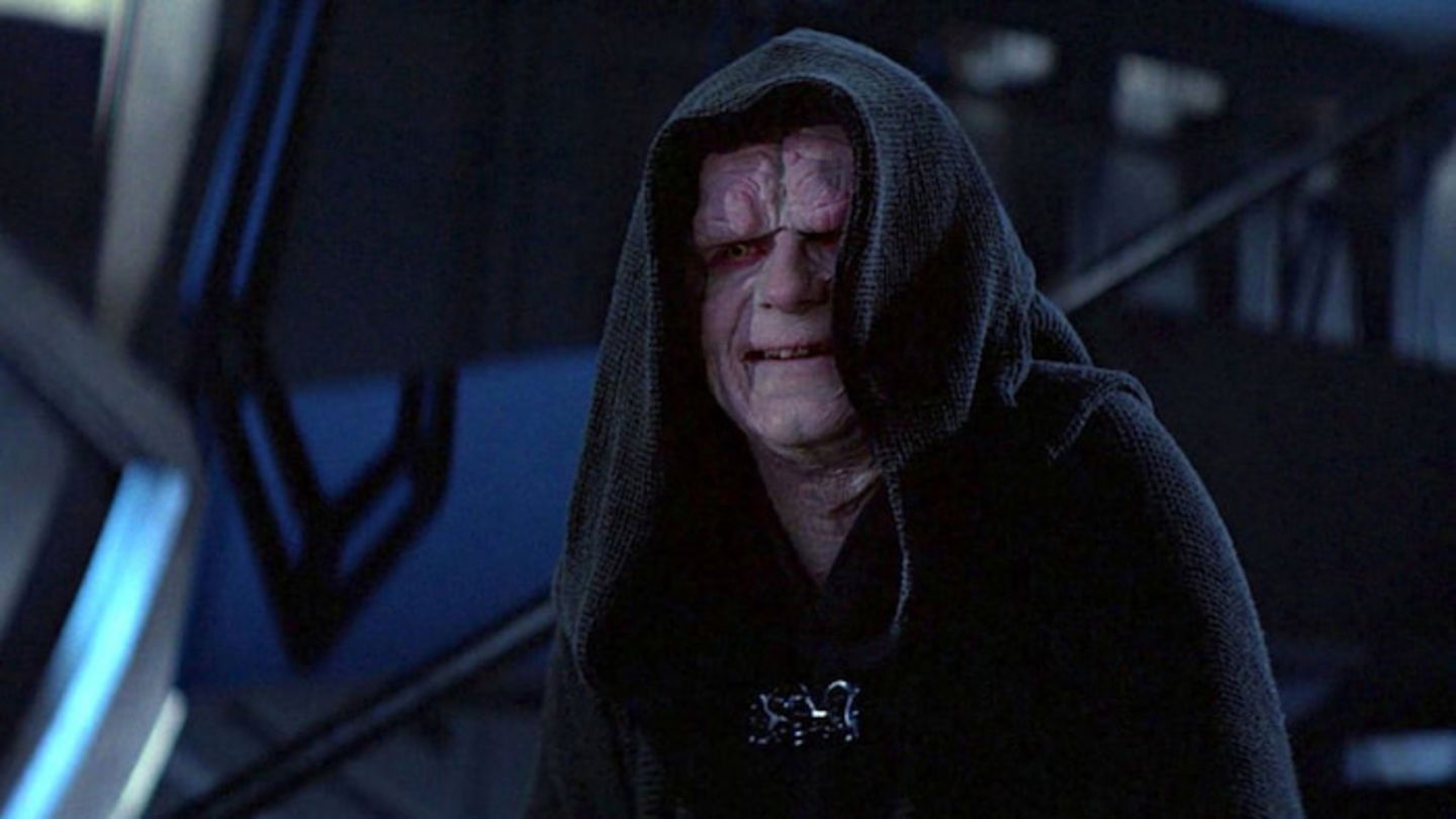 Palpatine es un gran duelista, manipulador y un villano carismático