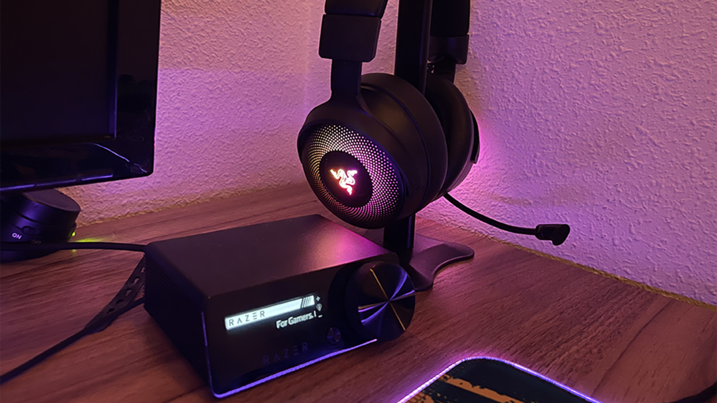 Análisis de los auriculares Razer Kraken V4 Pro y del cojín Razer Freyja: una gran experiencia inmersiva