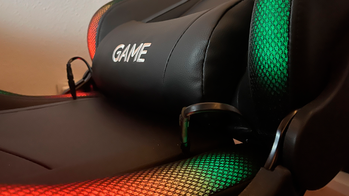 Análisis de la silla GAME Racing Elite RGB GT400: atractiva y cómoda a partes iguales