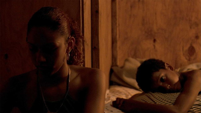 A pesar de su bajo presupuesto, para el crítico Roger Ebert es una de las mejores películas de los 2000