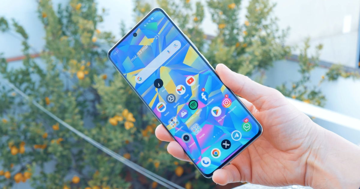 Este móvil realme con 256 GB de almacenamiento y Android 14 tiene un 38 % de descuento en el Black Friday