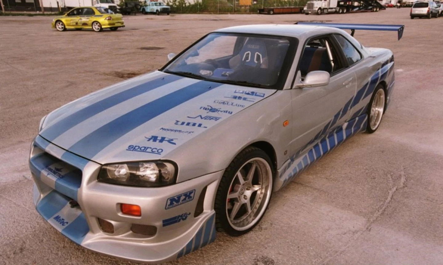 Nissan Skyline R34 GT-R 1999 - A todo gas