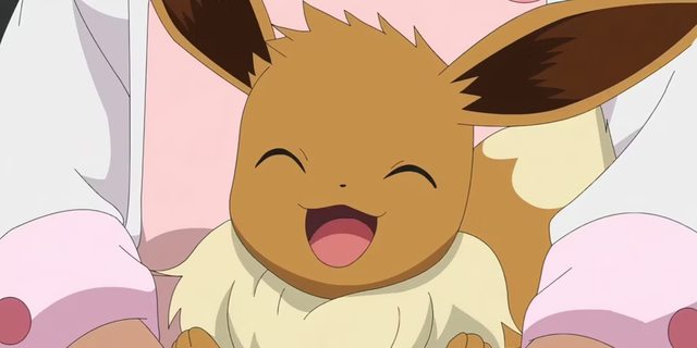 Crean un medallón con forma de Poké Ball que esconde un Eevee en su interior
