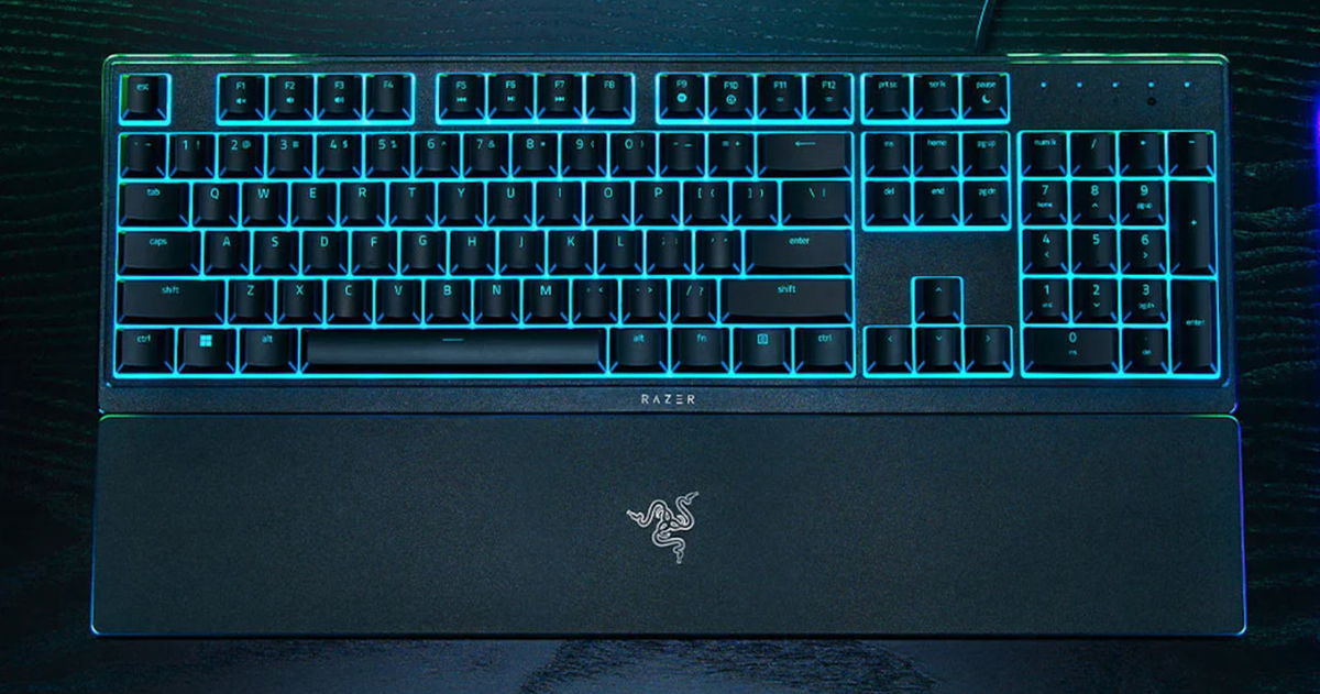 Bueno, bonito y barato: este teclado con iluminación Razer Chroma RGB es un chollo por 40 euros