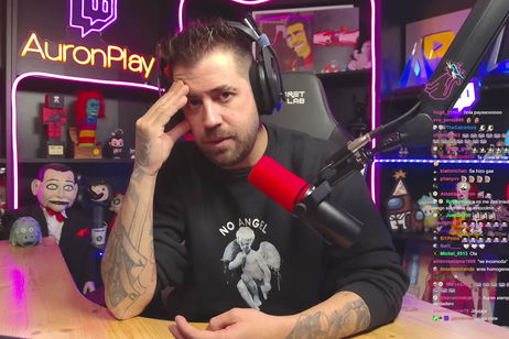 Auronplay sorprende a sus seguidores con un nuevo look