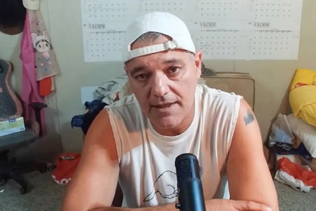 Frank Cuesta muestra la extorsión que lleva sufriendo desde hace un tiempo
