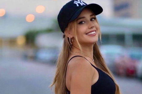 La streamer Lluna Clark responde a los que la critican por mostrar su cuerpo: "creo que todo el mundo tiene un precio" La streamer Lluna Clark responde a los que la critican por mostrar su cuerpo: "creo que todo el mundo tiene un precio"