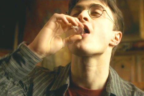 Harry Potter debería profundizar sobre los dos objetos mágicos más polémicas de las películas en su nueva serie de televisión Harry Potter debería profundizar sobre los dos objetos mágicos más polémicas de las películas en su nueva serie de televisión