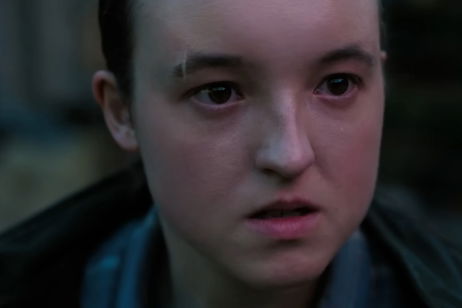 Bella Ramsey responde a sus haters por la serie de The Last of Us y los manda a jugar al juego