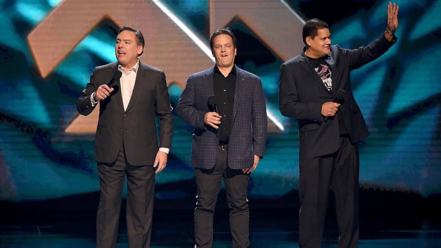 Foto de Shawn Layden, Phil Spencer y Reggie Fils-Aimé