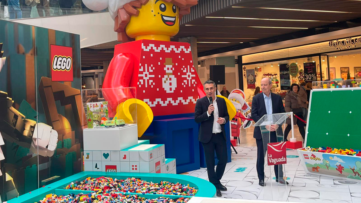 LEGO y La Vaguada inauguran una de las experiencia navideñas del año en Madrid: con actividades, sorteos y más