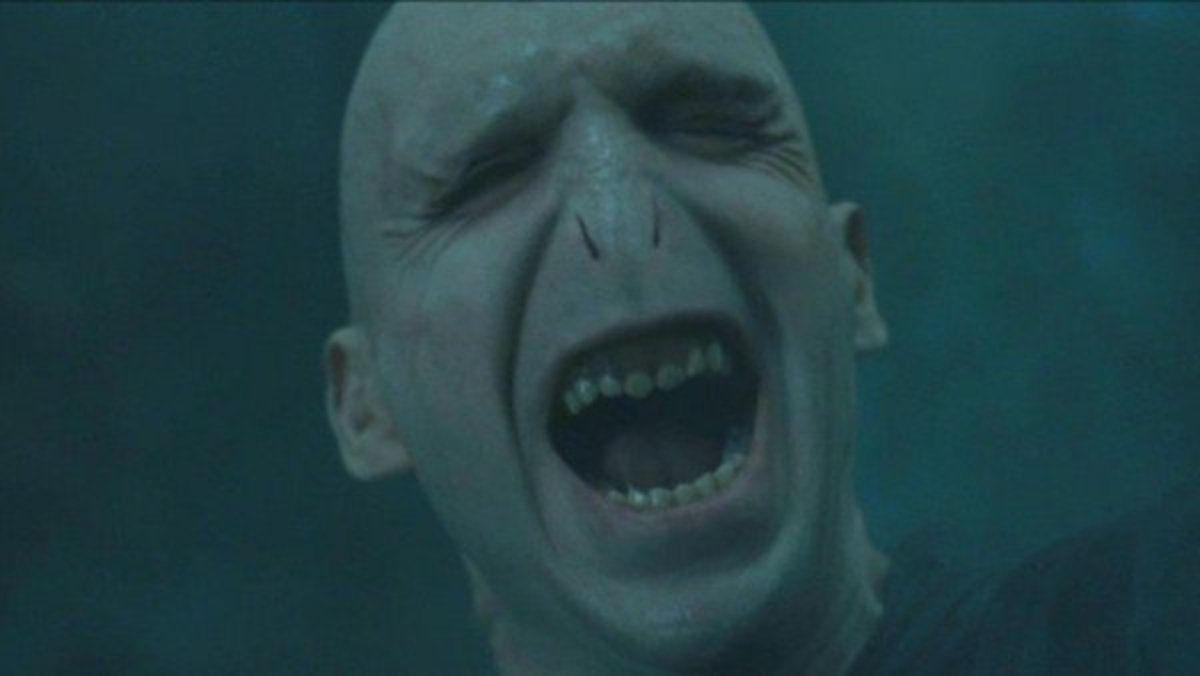 Harry Potter: Ralph Fiennes se pronuncia sobre la risa de Voldemort en Las Reliquias de la Muerte