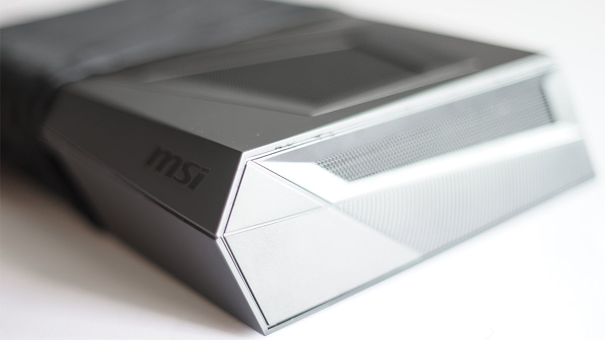 Review MSI Trident 3 VR7RC: El PC de sobremesa que puede usarse como una consola
